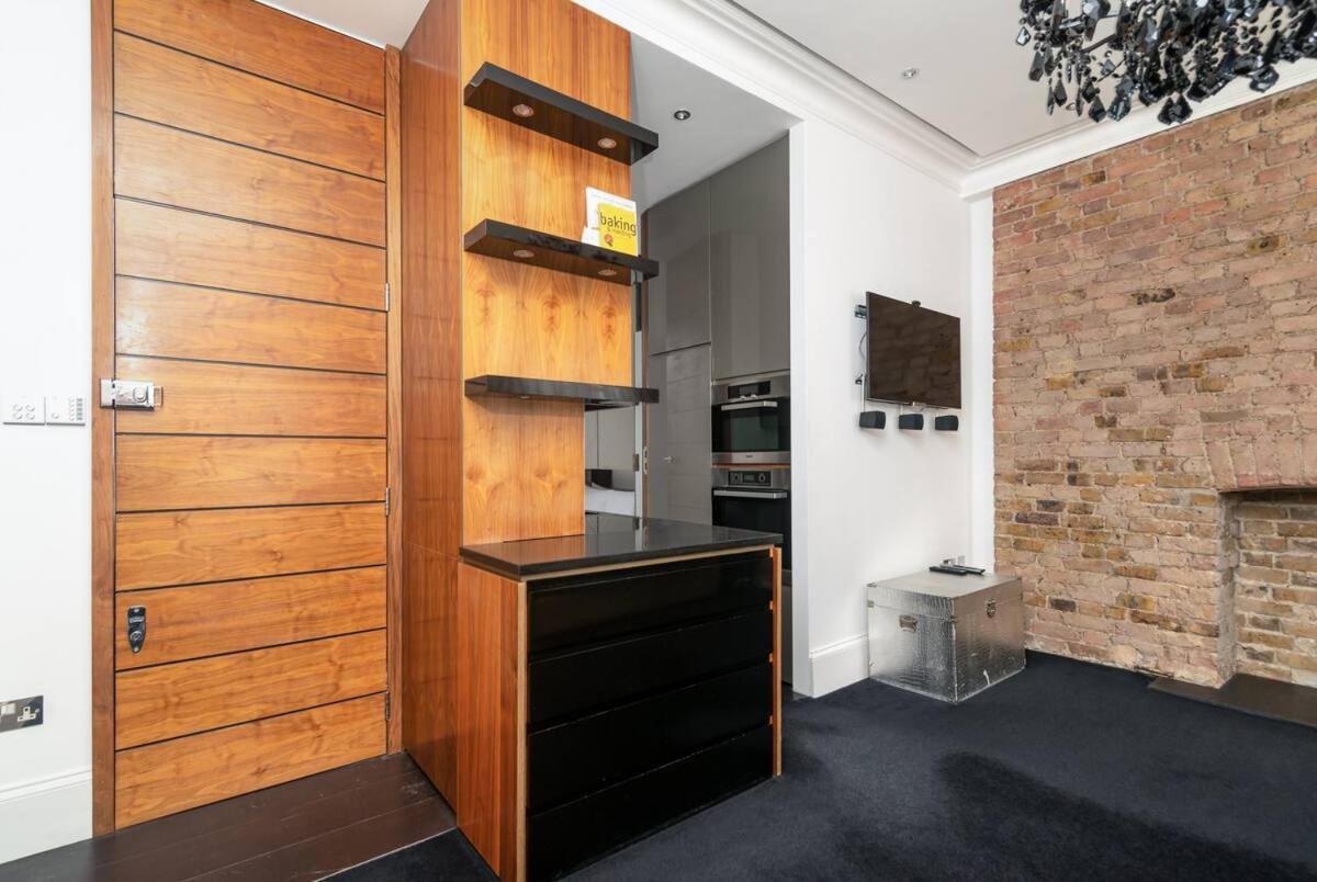 Award-Winning Designer Apartment London Exterior photo